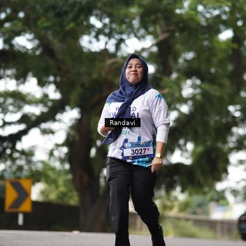 Runner Photo 8121270