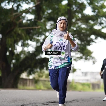 Runner Photo 8121281