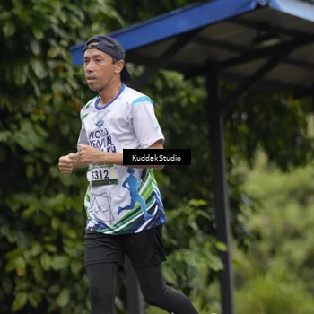Runner Photo 8121342