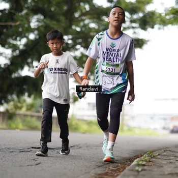 Runner Photo 8121405
