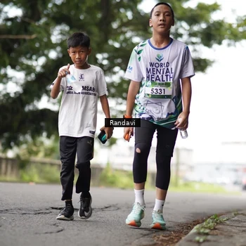 Runner Photo 8121416