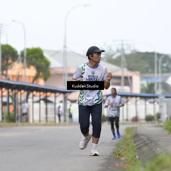 Runner Photo 8121424