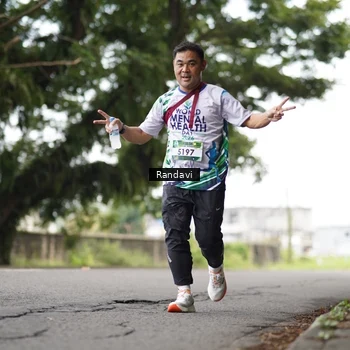 Runner Photo 8121545