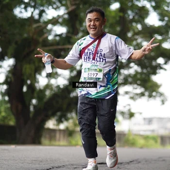 Runner Photo 8121576