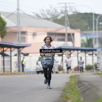 Runner Photo 8121597