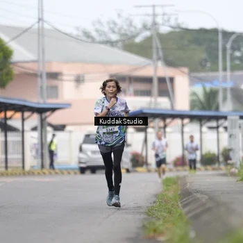 Runner Photo 8121601