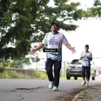Runner Photo 8121655