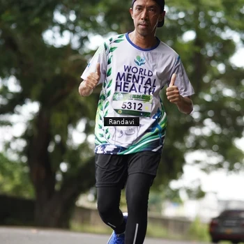 Runner Photo 8121750