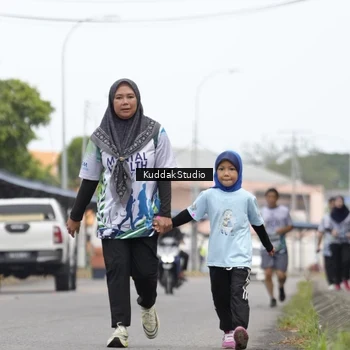 Runner Photo 8121875