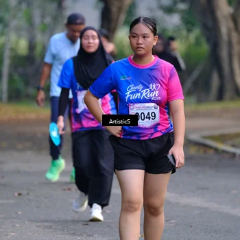 Runner Photo 8121904