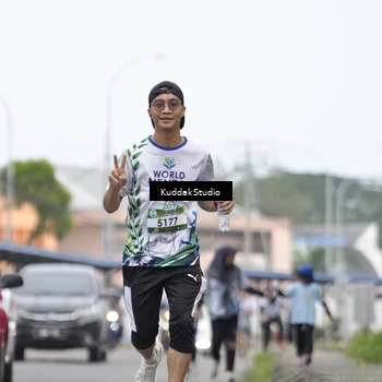 Runner Photo 8121973