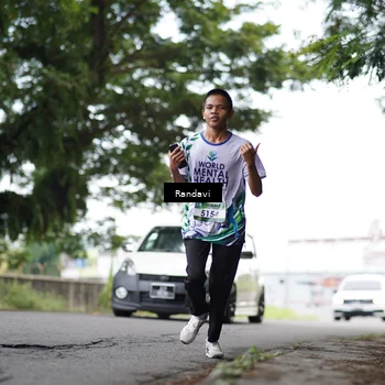 Runner Photo 8122313