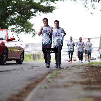 Runner Photo 8122343