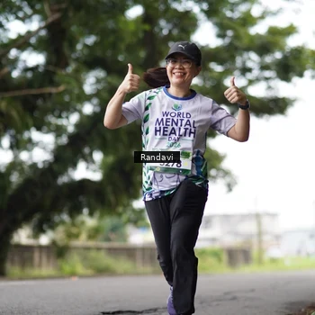 Runner Photo 8122453