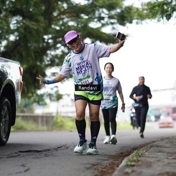 Runner Photo 8122554