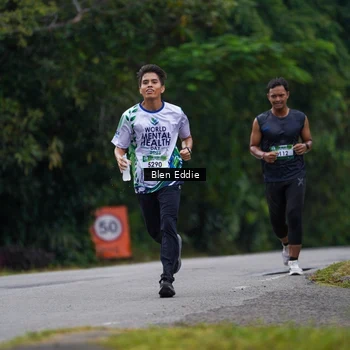 Runner Photo 8122574