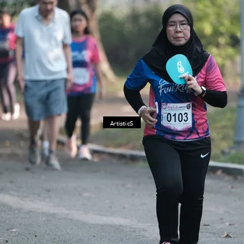 Runner Photo 8122715