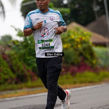Runner Photo 8122828