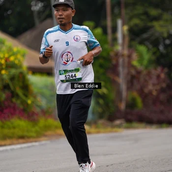 Runner Photo 8122830