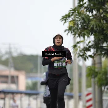 Runner Photo 8123034
