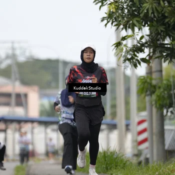 Runner Photo 8123050