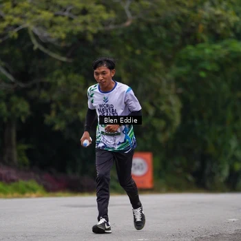 Runner Photo 8123105