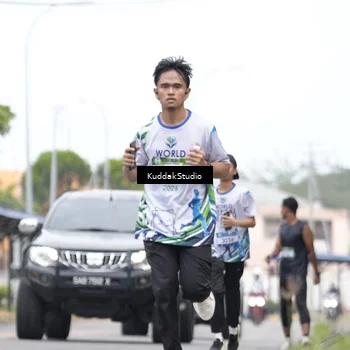Runner Photo 8123296