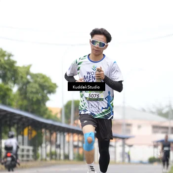 Runner Photo 8123331