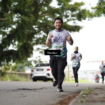 Runner Photo 8123338