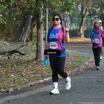 Runner Photo 8123365