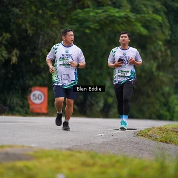 Runner Photo 8123389