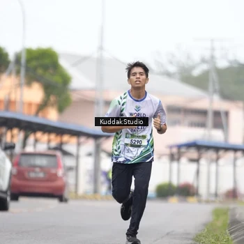 Runner Photo 8123391