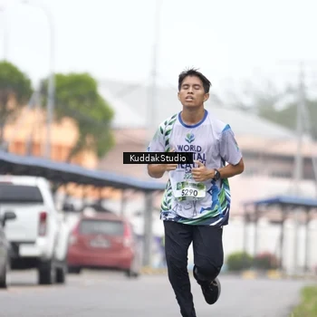 Runner Photo 8123397