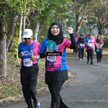 Runner Photo 8123498