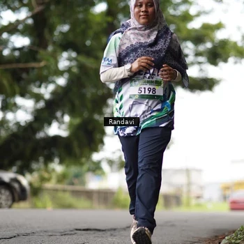Runner Photo 8123591