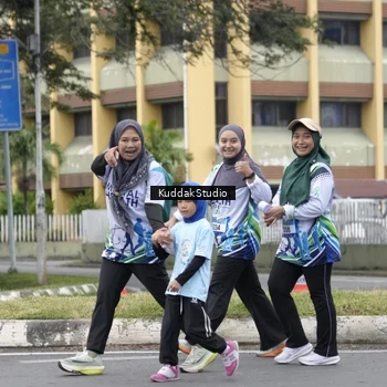 Runner Photo 8123671