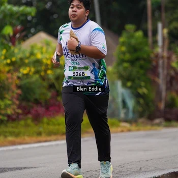 Runner Photo 8123690