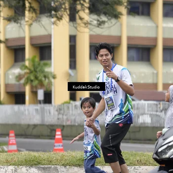 Runner Photo 8123725
