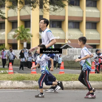 Runner Photo 8123868