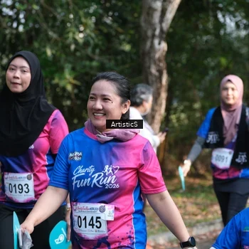 Runner Photo 8123879
