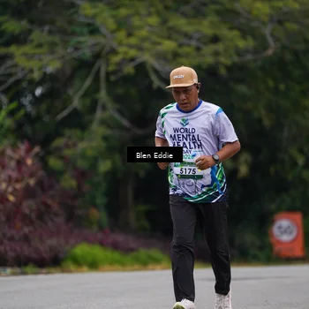 Runner Photo 8123895