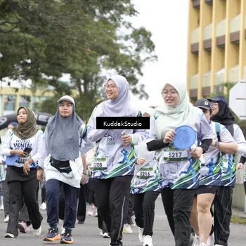 Runner Photo 8123939
