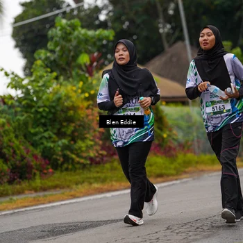Runner Photo 8123946