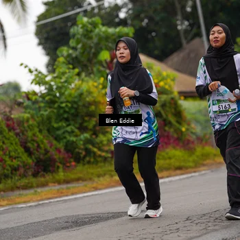 Runner Photo 8123951
