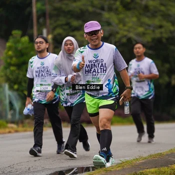 Runner Photo 8123973