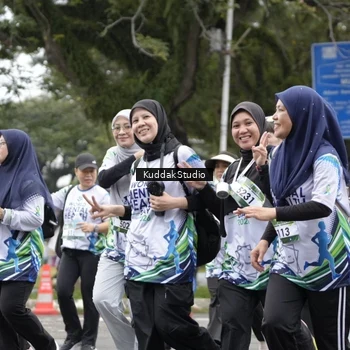 Runner Photo 8123974