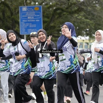 Runner Photo 8123981