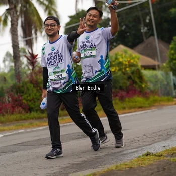 Runner Photo 8124003