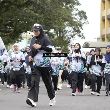 Runner Photo 8124029