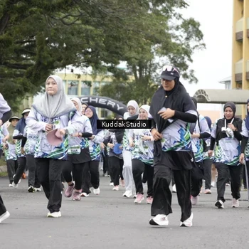 Runner Photo 8124034
